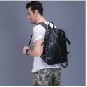 Mochila Estilo Rock Star Preta Masculina Couro Liso Escolar ou Casual