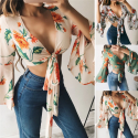 Blusa Cropped Floral com Laço Amarrado na Barriga Manga Longa Flare