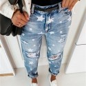 Calça Retro Feminina com Estrelinhas Estampada em Jeans