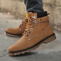 Bota Masculina Esporte Couro Resistente com Solado de Plataforma