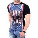 Camiseta Estampada Caveira e Bandeira Masculino Preto e Branco Casual