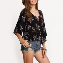 Blusa Femina Preta Floral Moda Praia Manga 3/4 Fina Gola de Cadaço