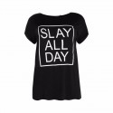 Camiseta Estampada Preta Feminina Plus Size Slay All Day Casual Emo