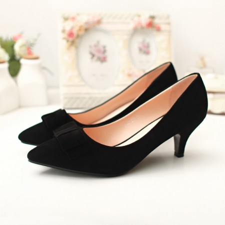 Women's Black Low-Ended Shoe With Fine Peak Social Luxury Elegant