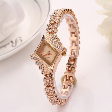 Gold Fine Watch with Crystals Fashion Design Women's Accessory