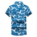 Camisa de Praia Masculina Azul Manga Curta de Botão Estampada Mar